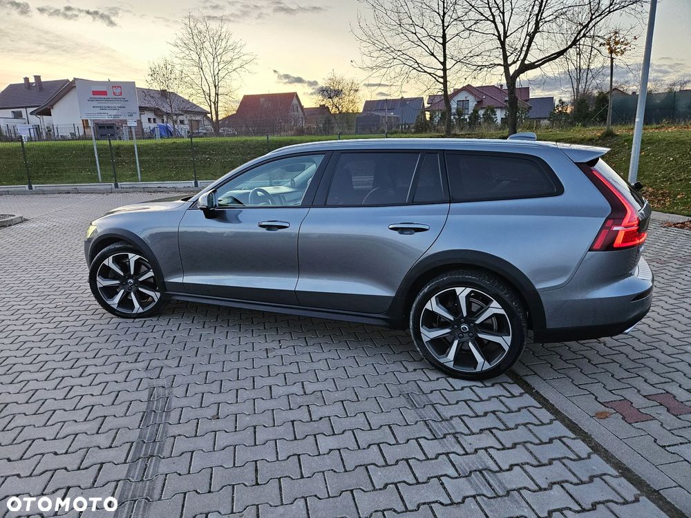 Volvo V60 Cross Country Pro D4 AWD - 31