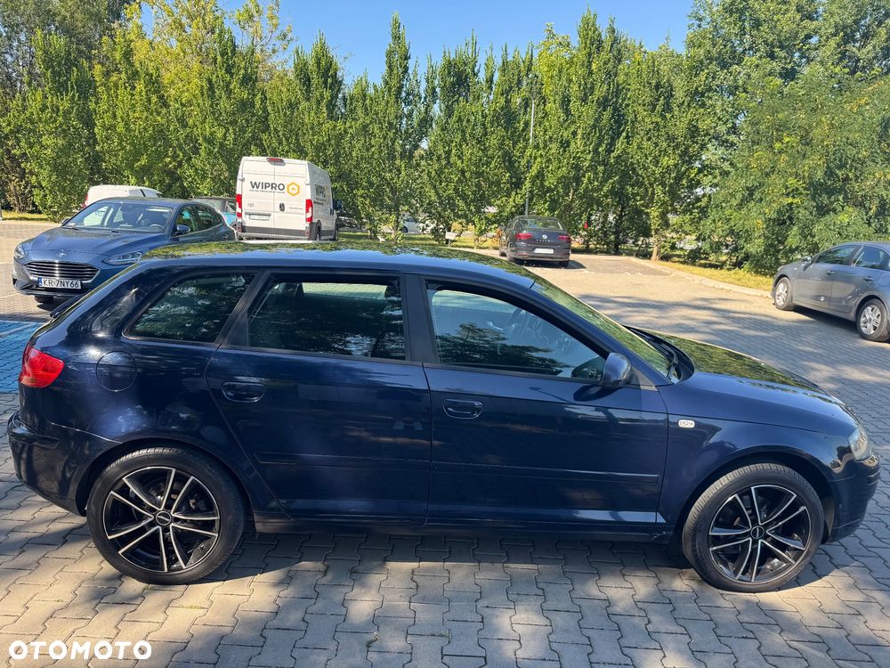 Audi A3 Sportback - 4