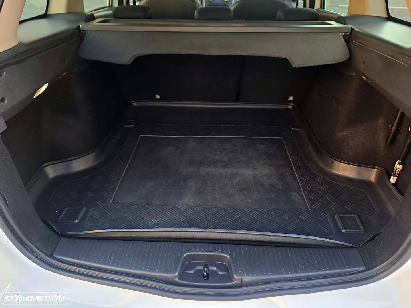 Dacia Logan MCV 0.9 TCe Comfort Bi-Fuel - 17
