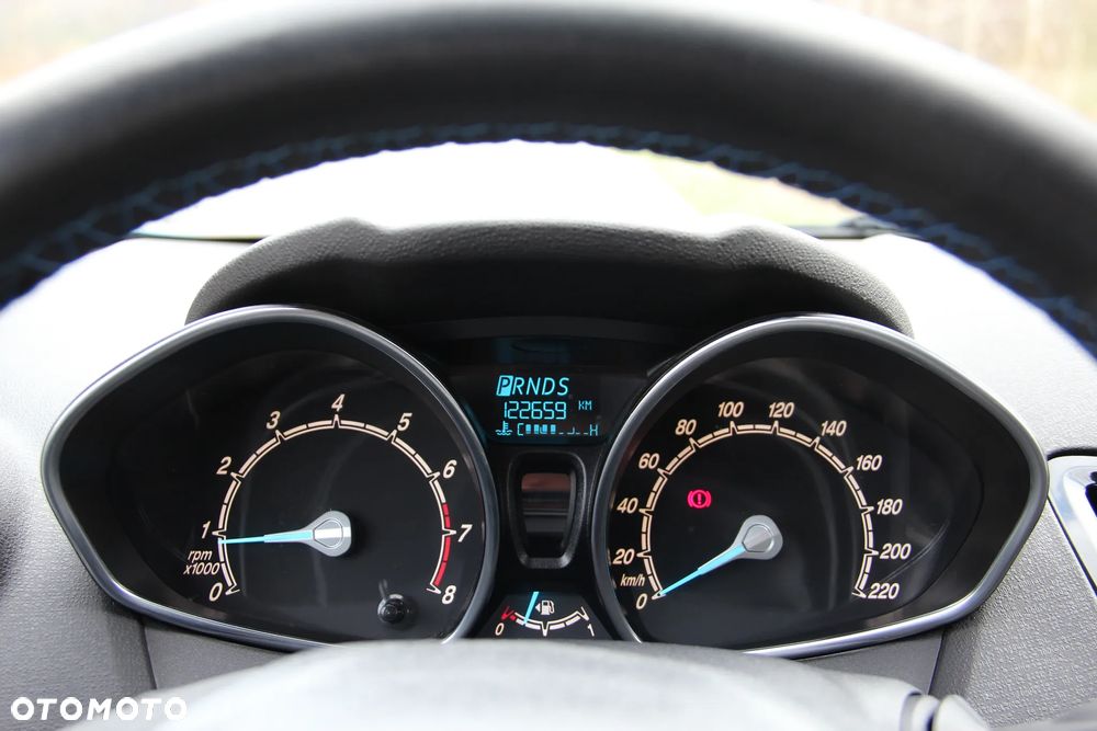 Ford Fiesta 1.6 Ti-VCT Titanium - 26