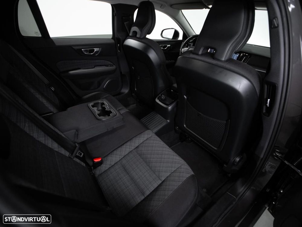 Volvo V60 2.0 T6 AWD TE Core - 11