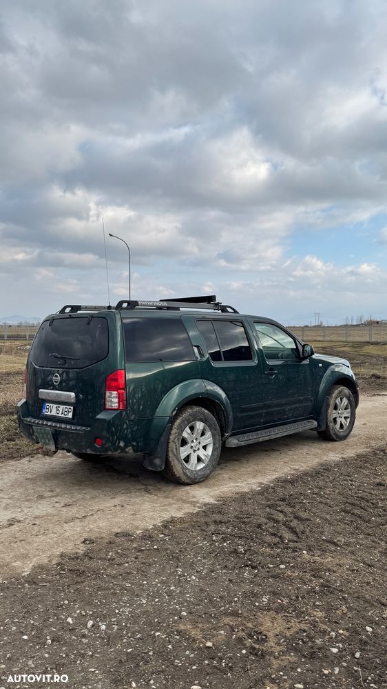 Nissan Pathfinder 2.5 dCi Aut LE - 8