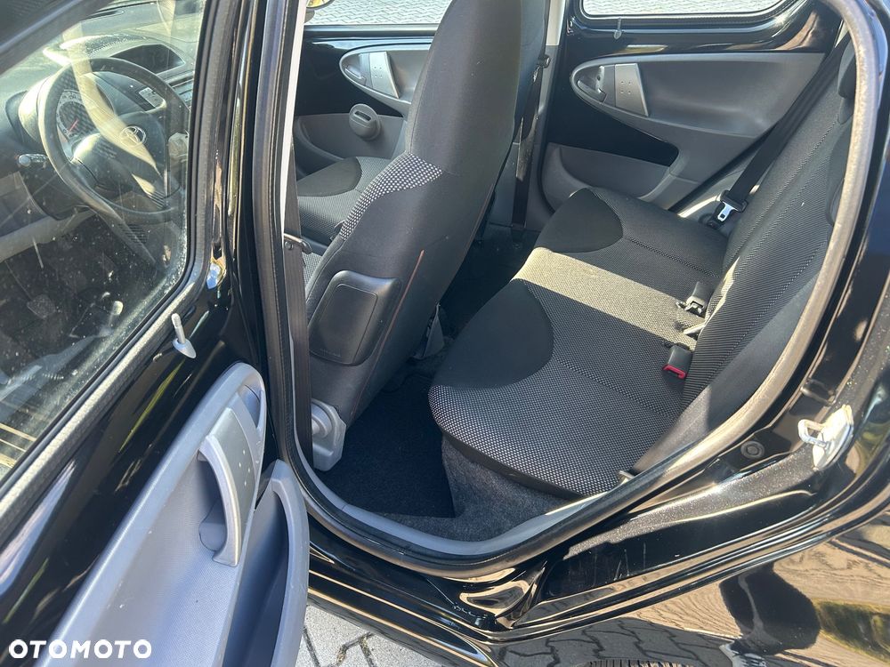 Toyota Aygo 1.0 VVT-i Luna A/C - 12