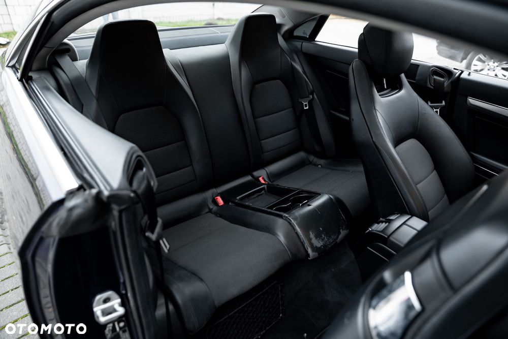 Mercedes-Benz Klasa E - 36