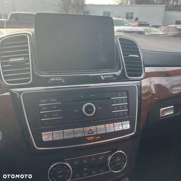 Mercedes-Benz GLS 400 4Matic 9G-TRONIC Exclusive - 25