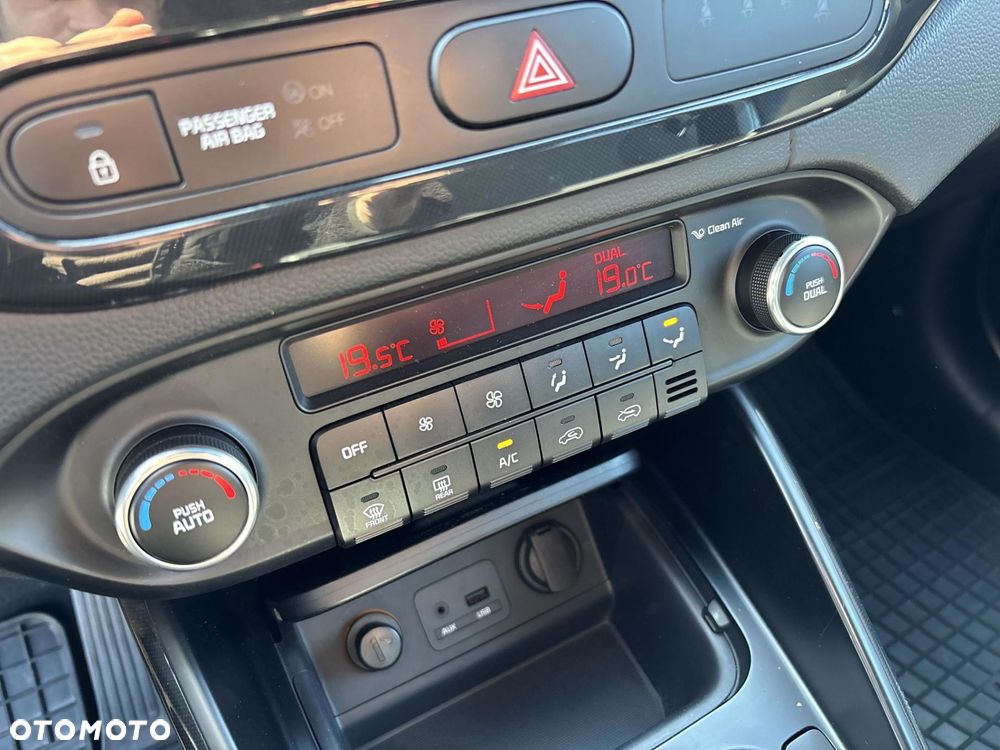 Kia Carens 1.7 CRDi XL - 23