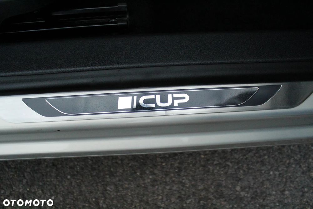 Volkswagen Tiguan 2.0 TDI DPF BlueMotion Technology Sport & Style - 28