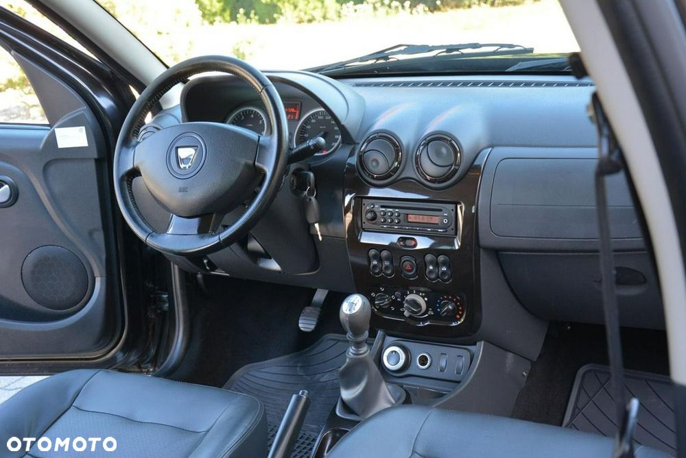 Dacia Duster 1.6 16V 105 4x4 Laureate - 16