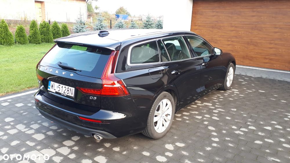 Volvo V60 D3 Momentum Pro - 4