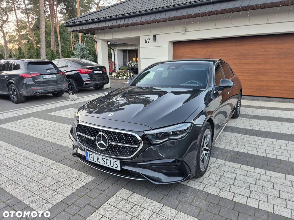 Mercedes-Benz E-Class 2023 photo 3