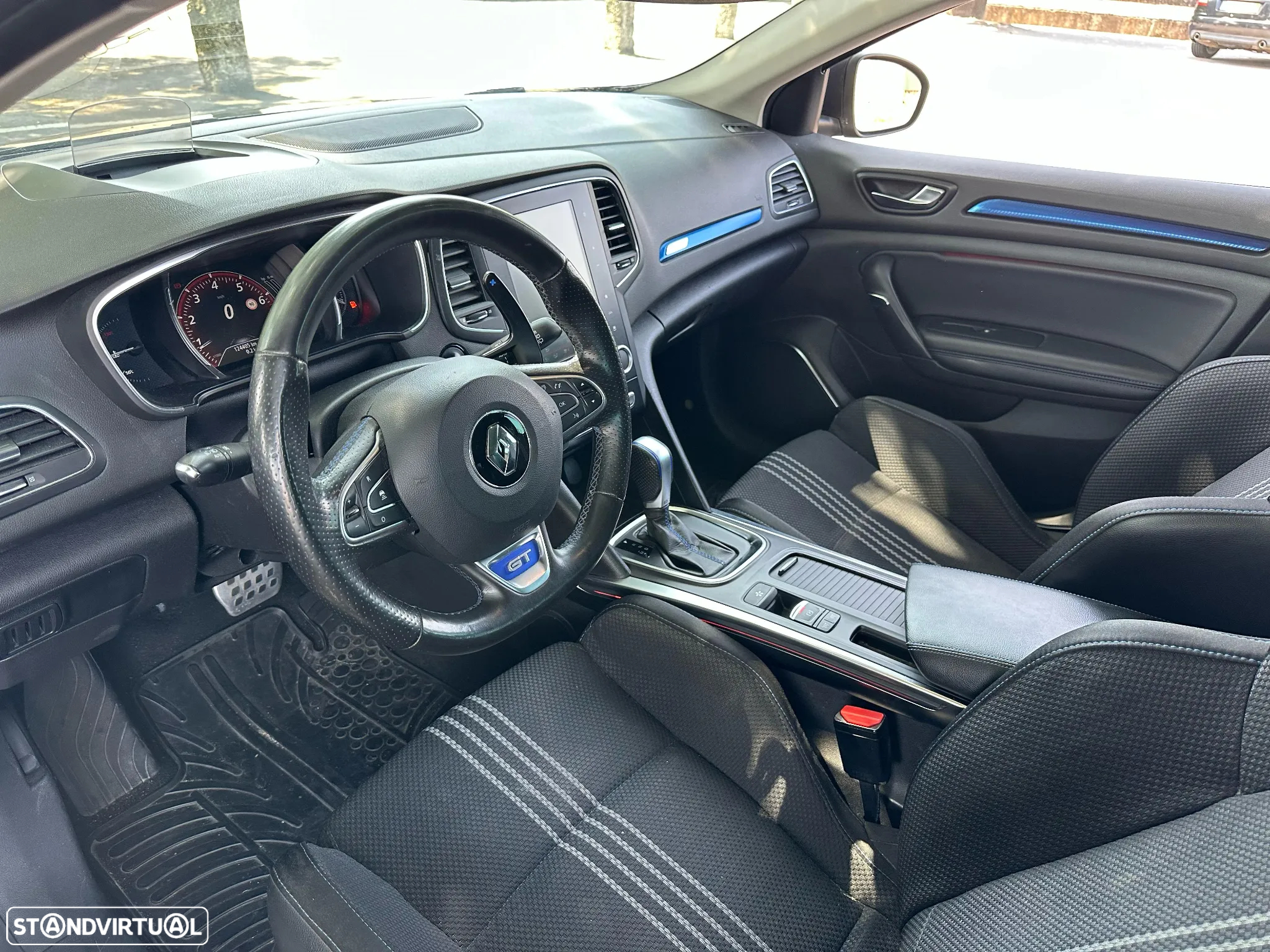 Renault Mégane ENERGY TCe 205 EDC GT - 8