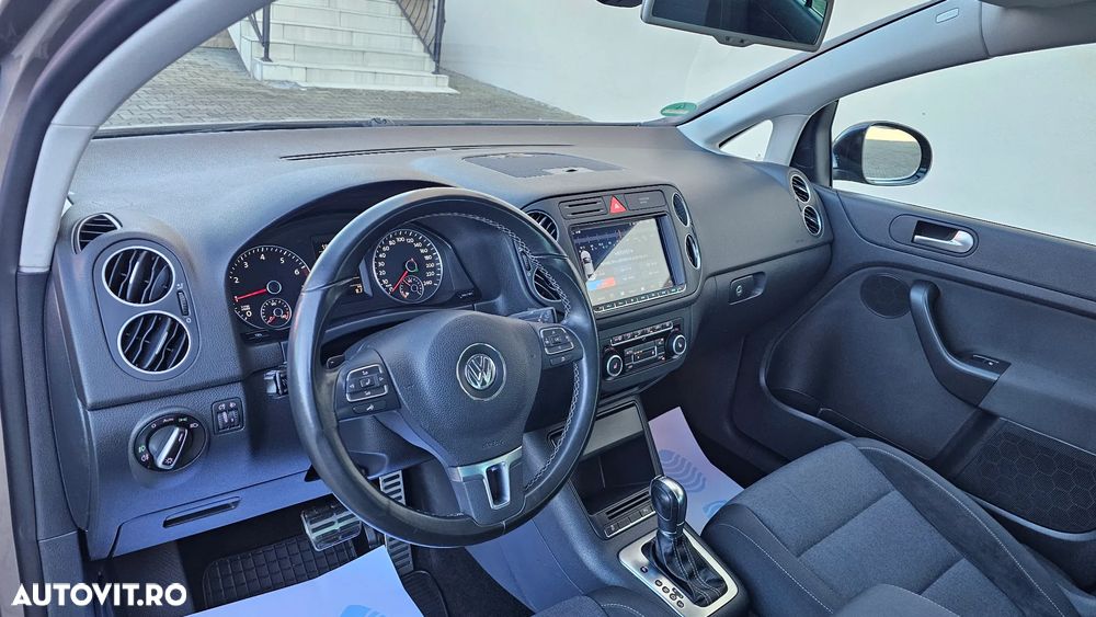 Volkswagen Golf Plus 1.2 TSI DSG Style - 18