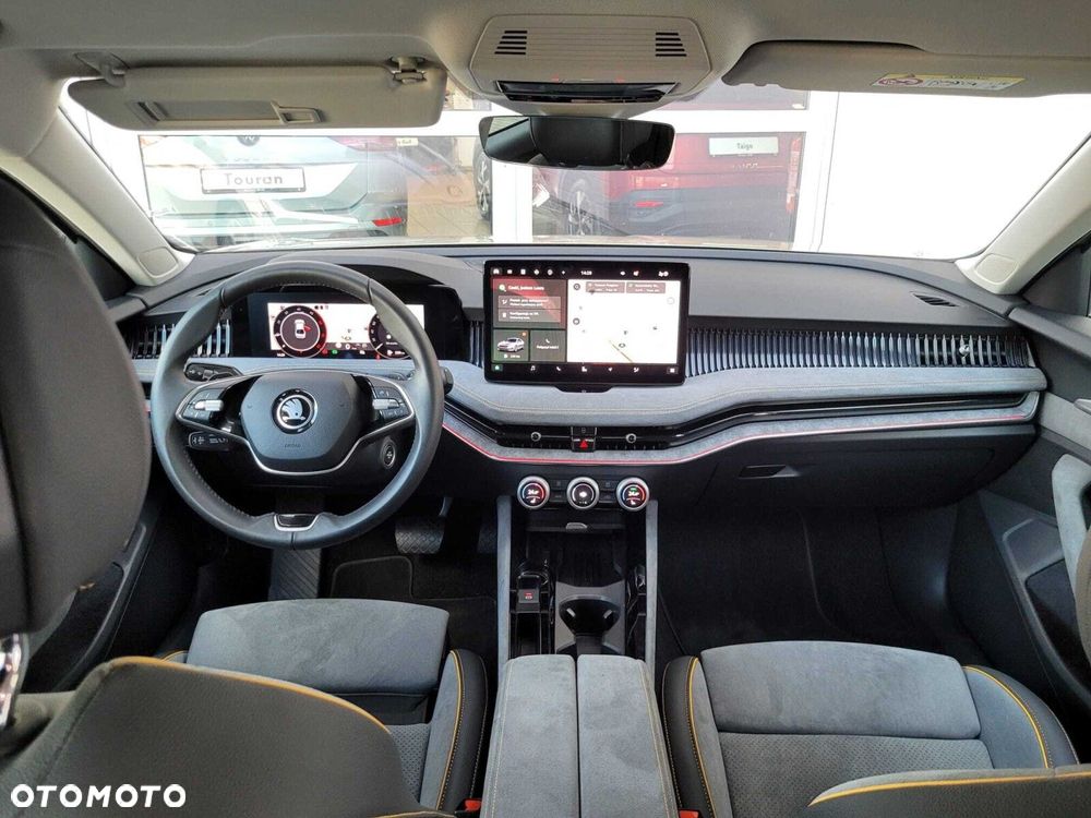 Skoda Superb 2.0 TDI SCR Selection DSG - 8
