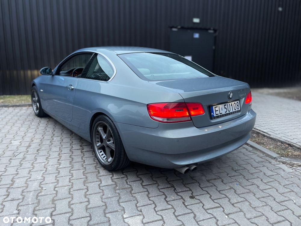 BMW Seria 3 325i M Sport Edition - 19