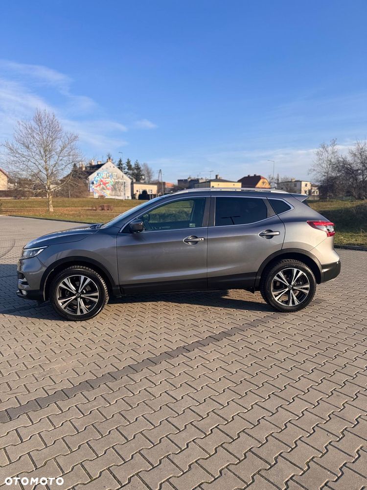 Nissan Qashqai - 2