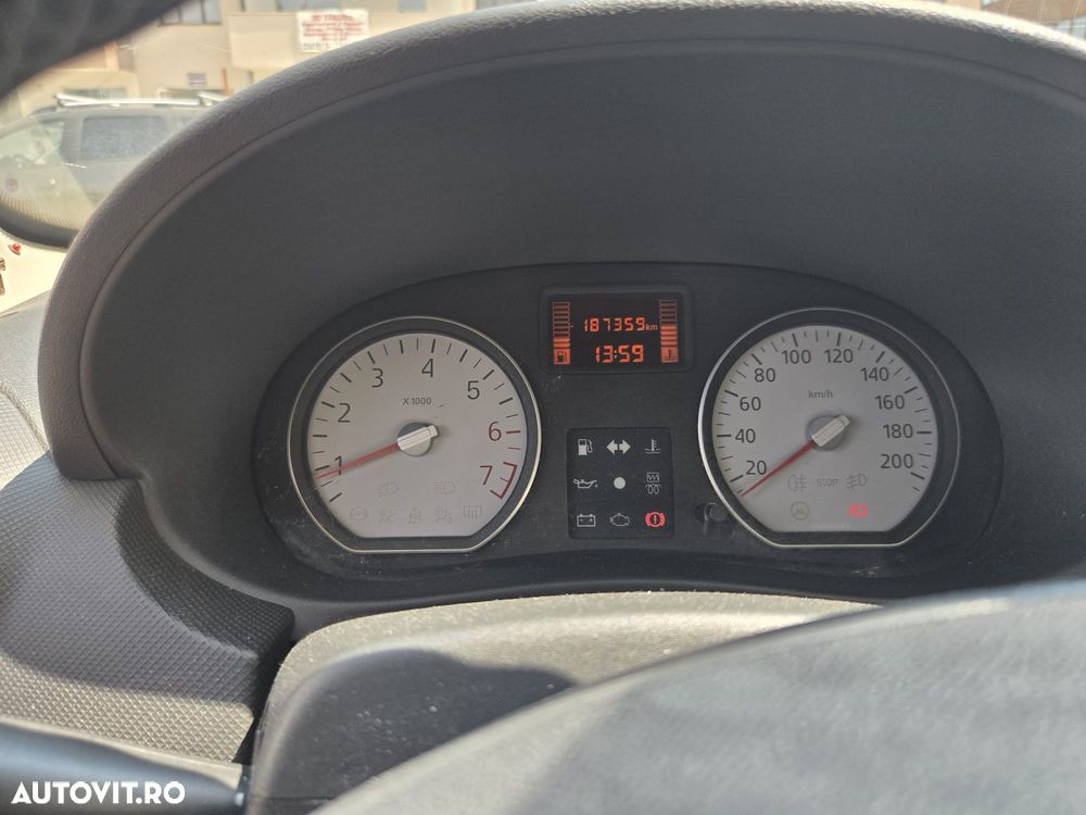 Dacia Sandero - 9