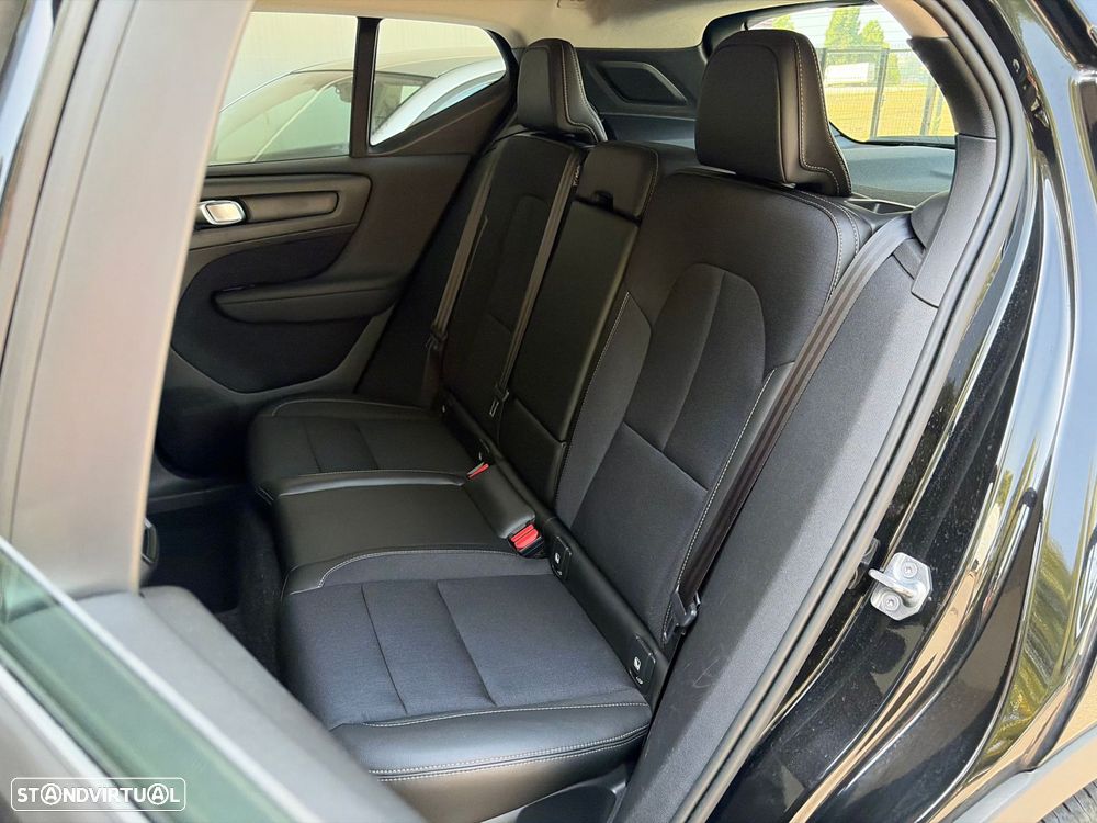Volvo XC 40 2.0 D3 Momentum Plus - 9