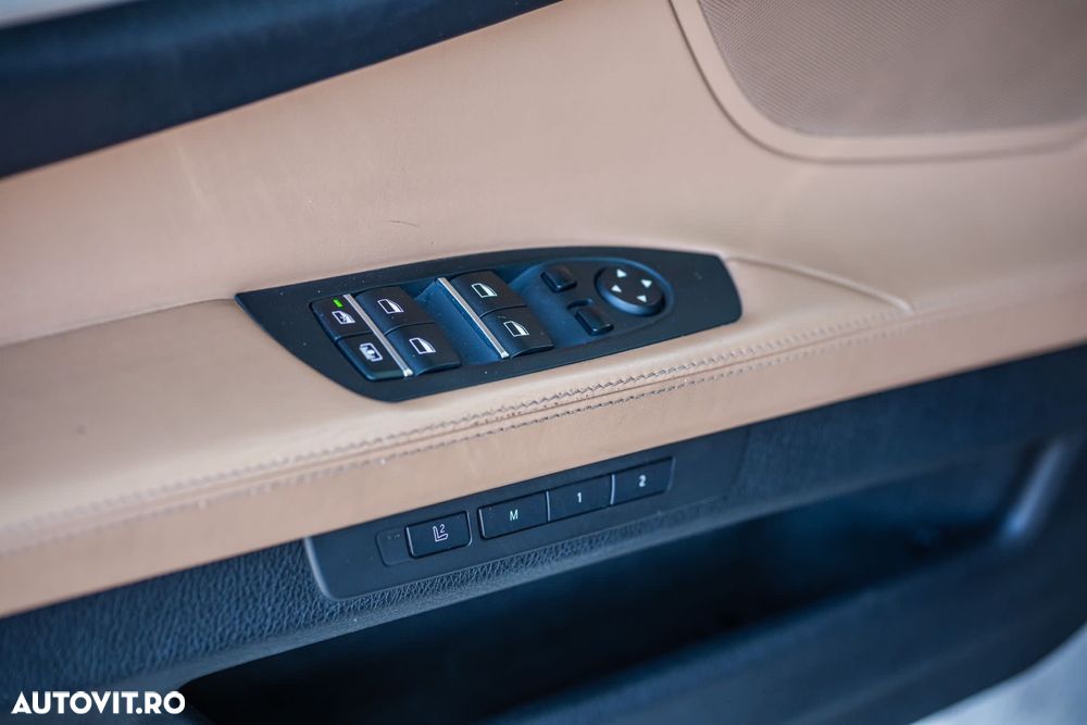 BMW Seria 7 740d Edition Exclusive - 16