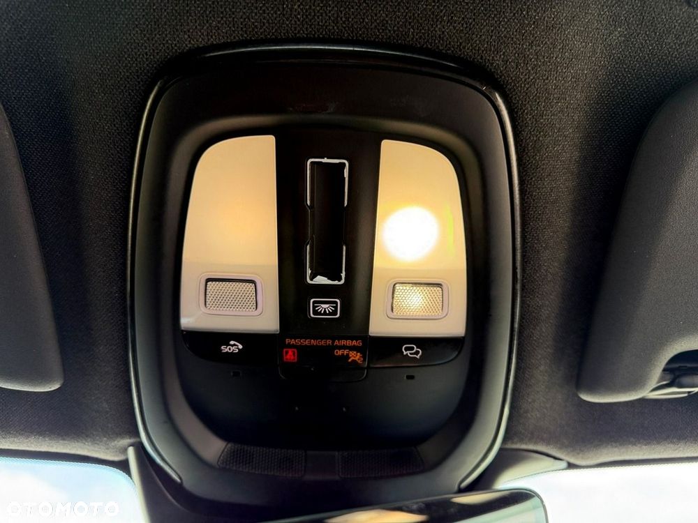 Volvo XC 40 - 26
