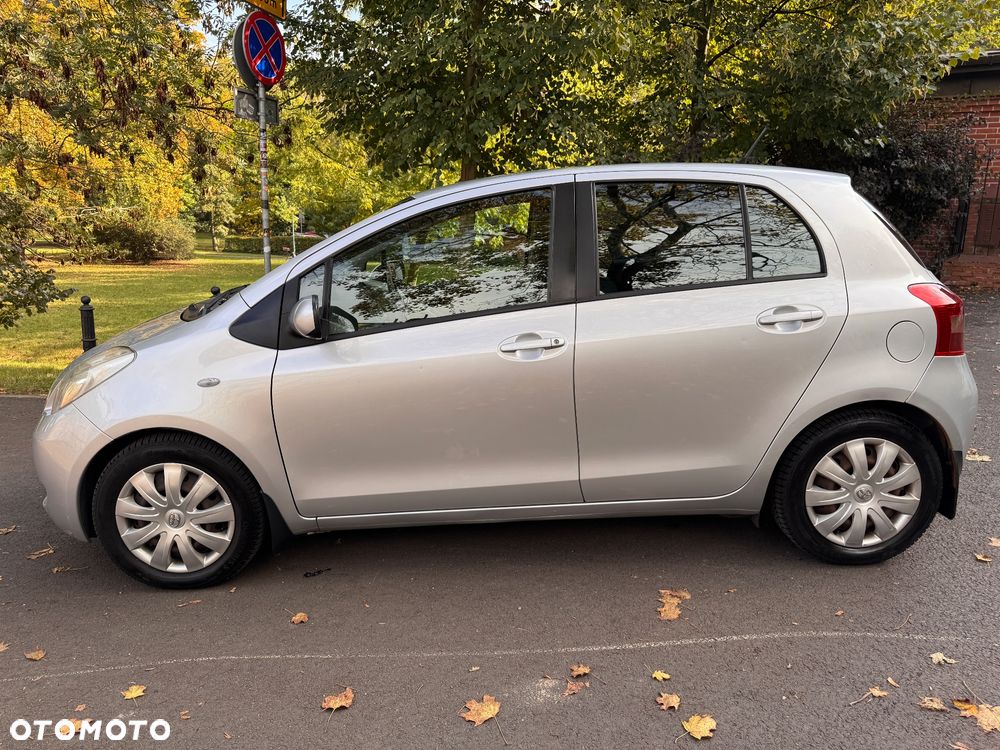 Toyota Yaris - 7
