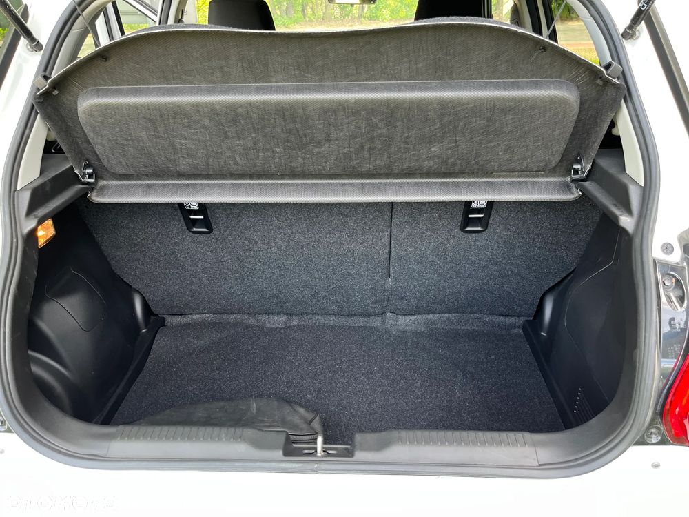 Suzuki Swift 1.2 Dualjet Hybrid CVT Comfort - 30