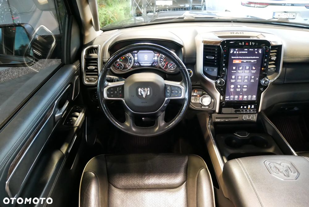 RAM 1500 Crew Cab Laramie - 16