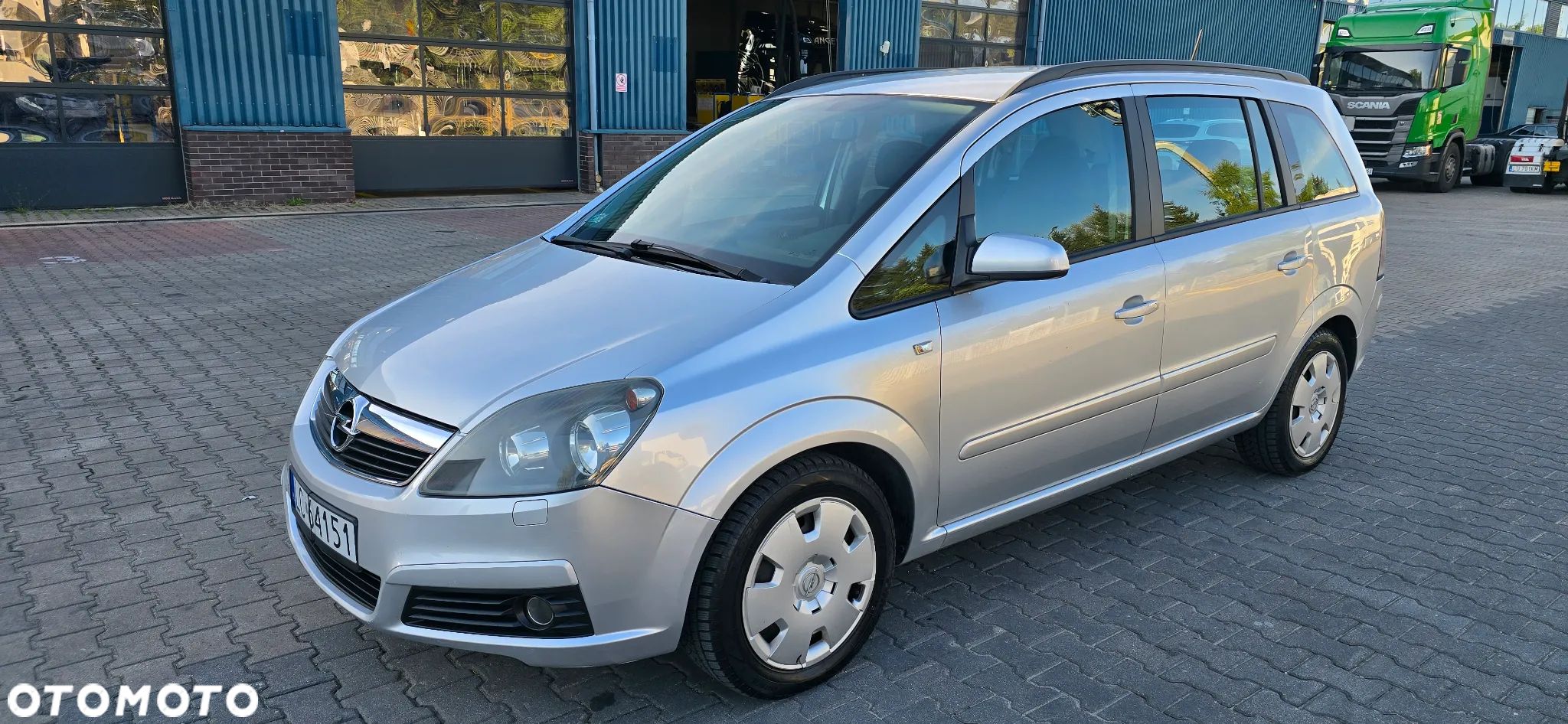 Opel Zafira - 1