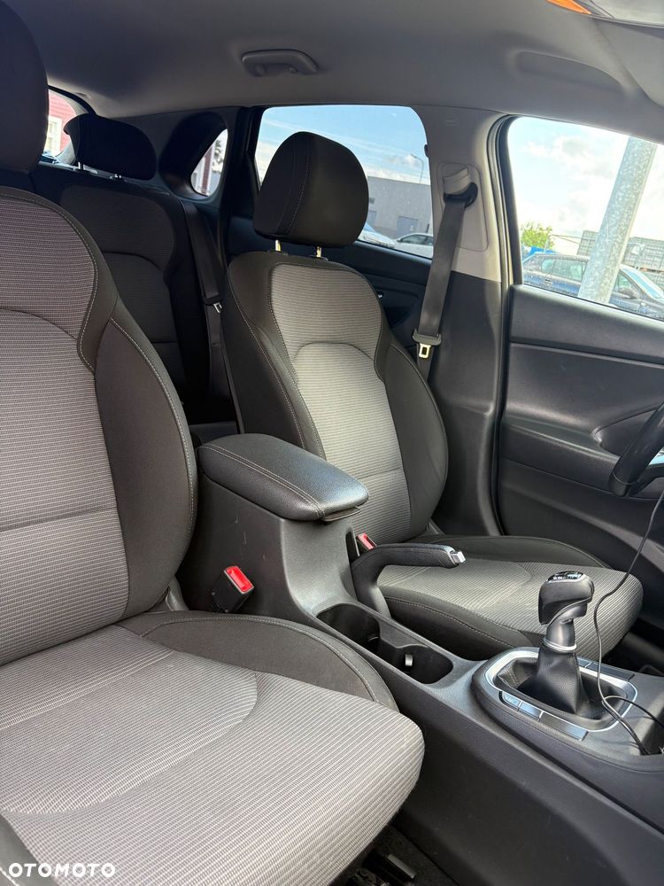 Hyundai i30 1.4 Classic + - 24
