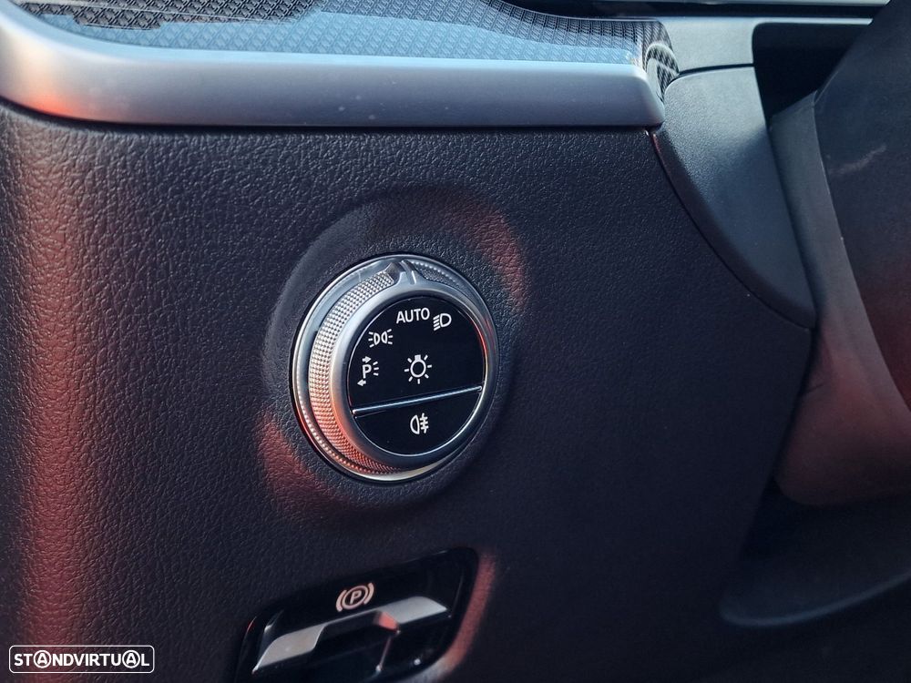 Mercedes-Benz C 300 d AMG Line - 19