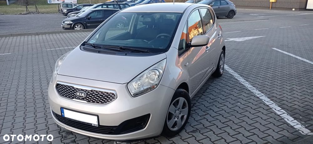 Kia Venga - 9