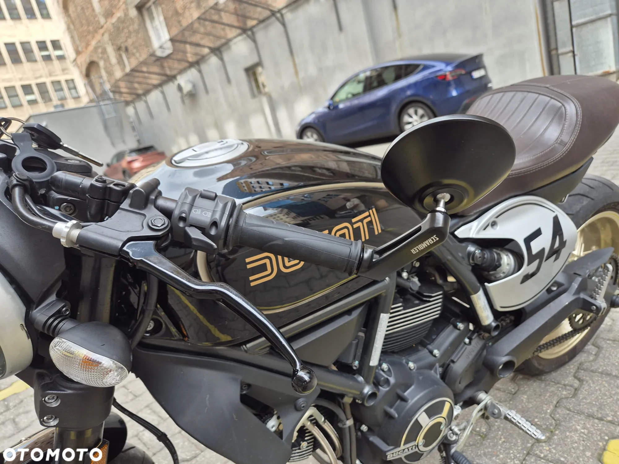 Ducati Scrambler - 12