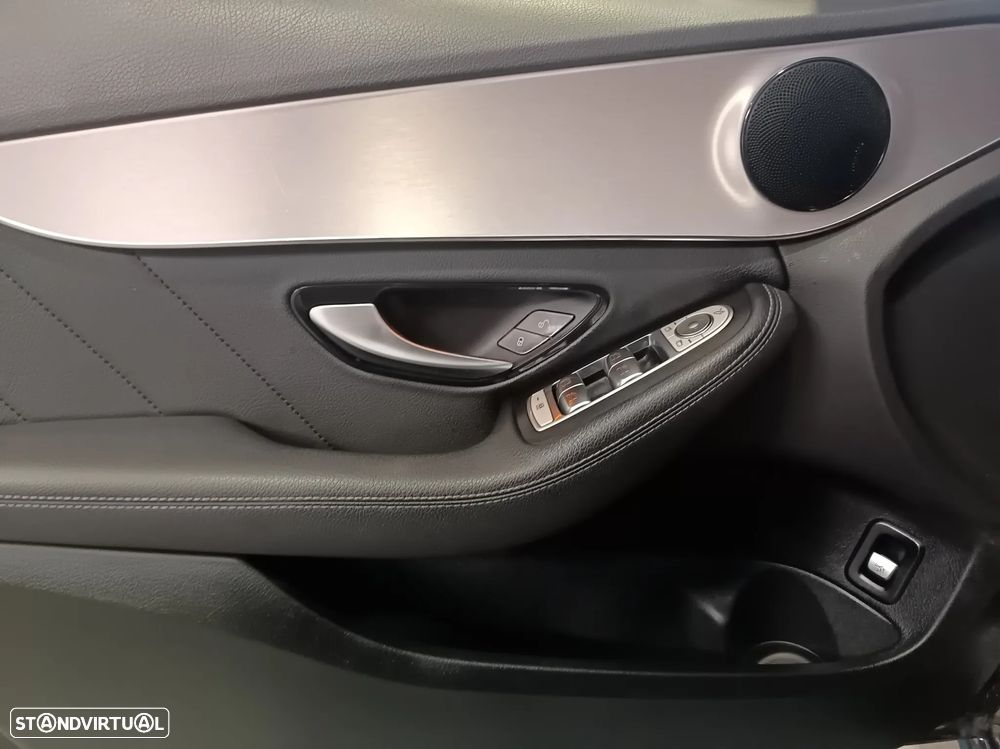 Mercedes-Benz C 300 de AMG Line - 12