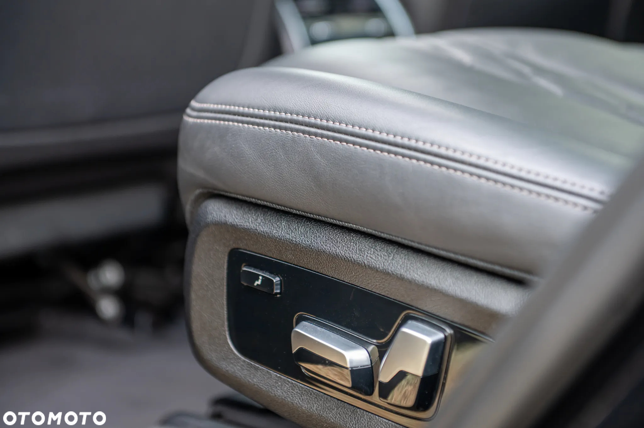 BMW X7 - 25