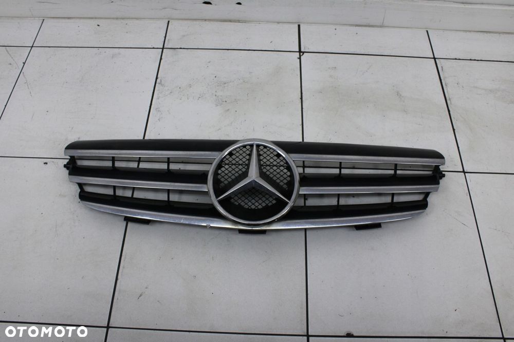 mercedes clk w209 02r- grill atrapa chłodnicy - 1