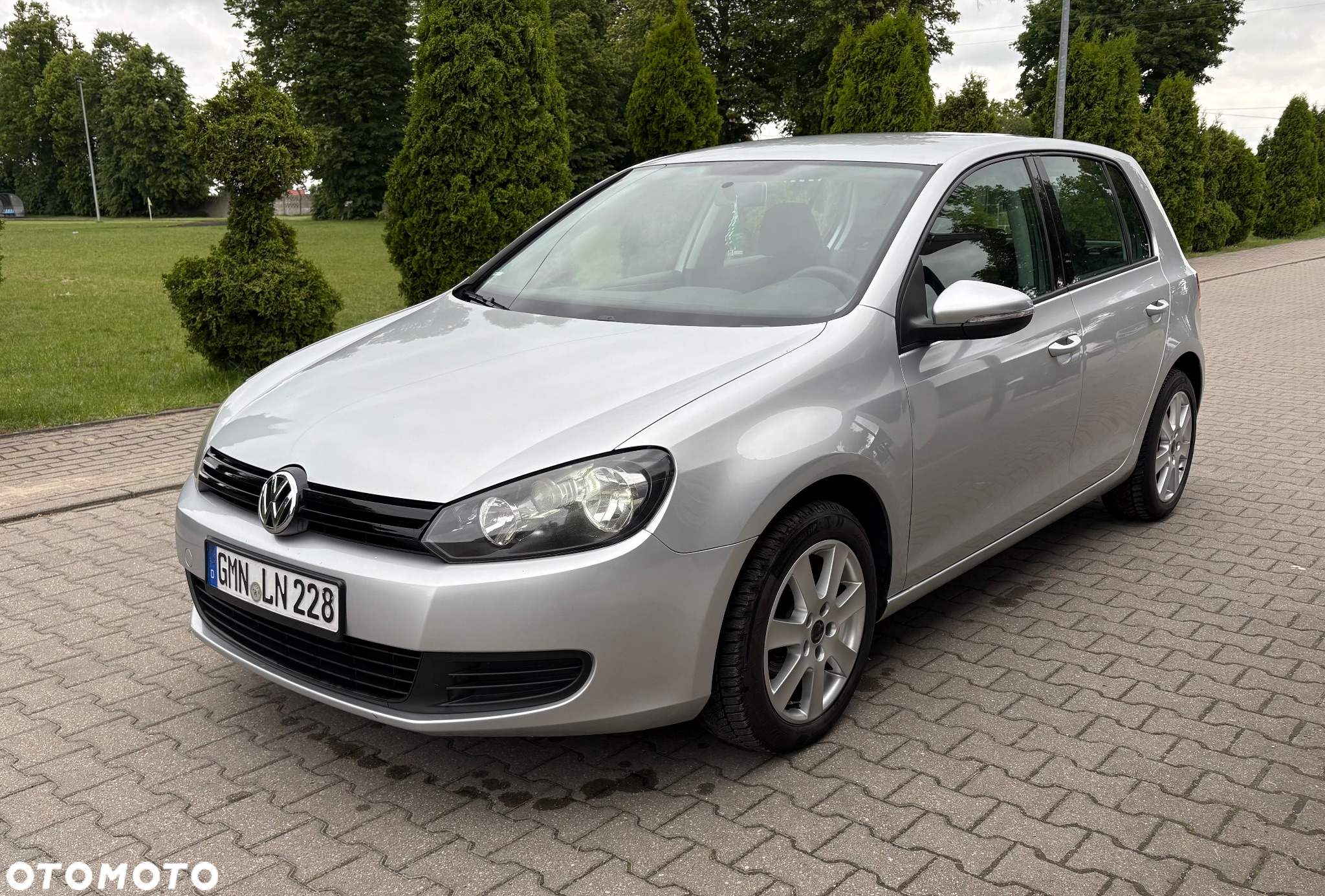 Volkswagen Golf - 5