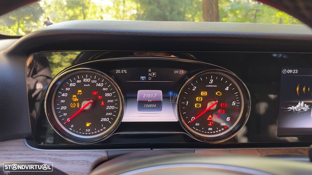 Mercedes-Benz E 220 - 10