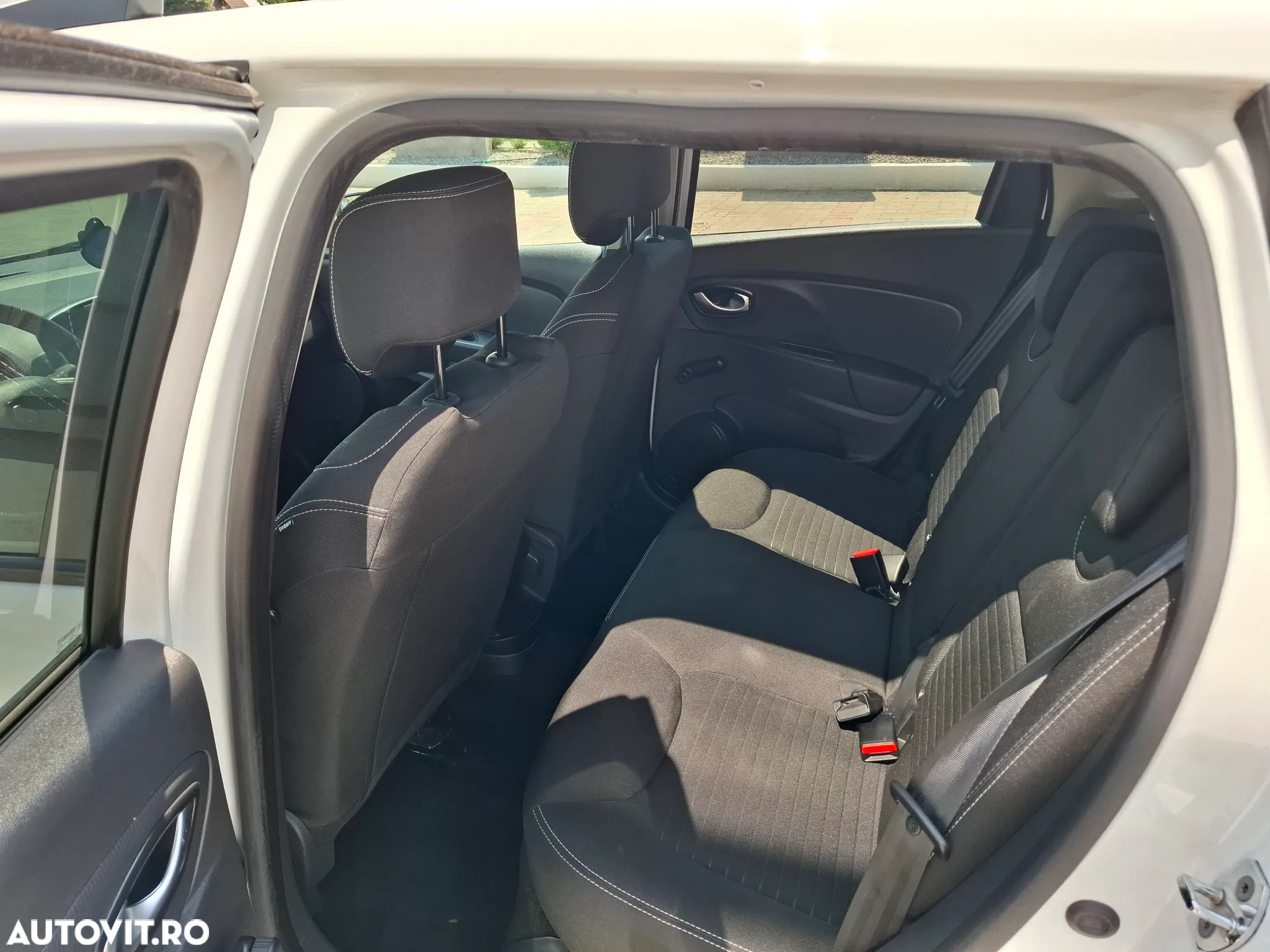 Renault Clio Estate 1.2 Life - 9