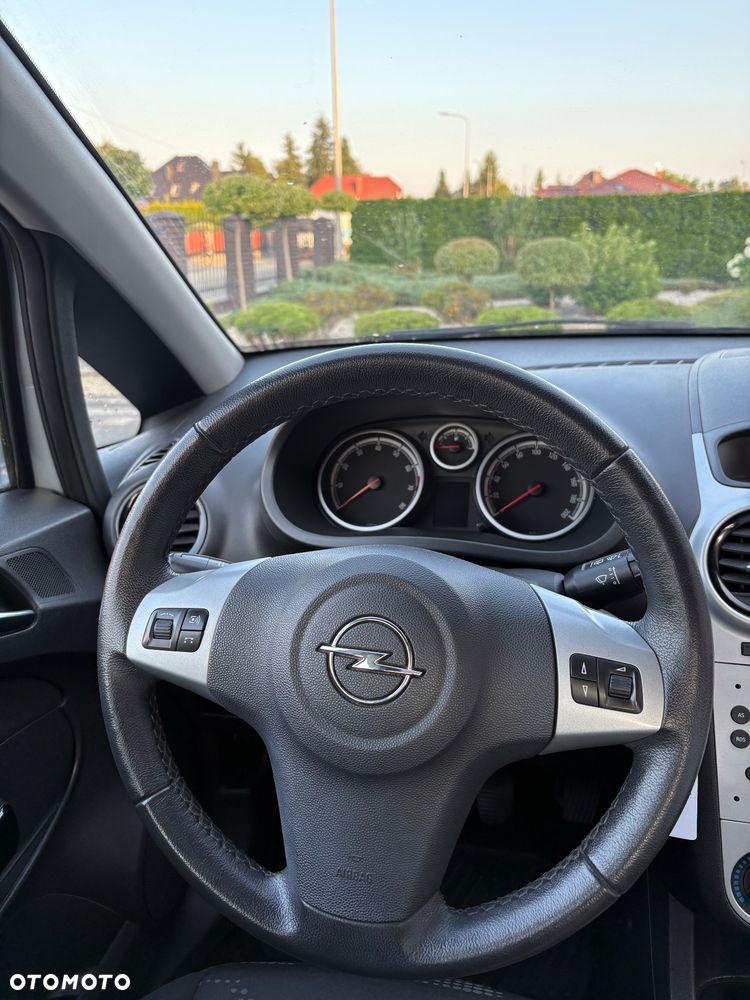 Opel Corsa 1.4 16V Edition - 19