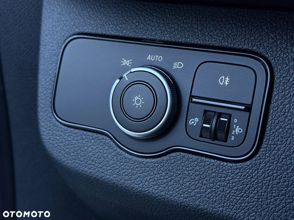 Mercedes-Benz Sprinter 315 CDI / 10.2022 / Średni L2 H2 / W907 Tylny Napęd / ZAREJESTROWANY W PL - 27