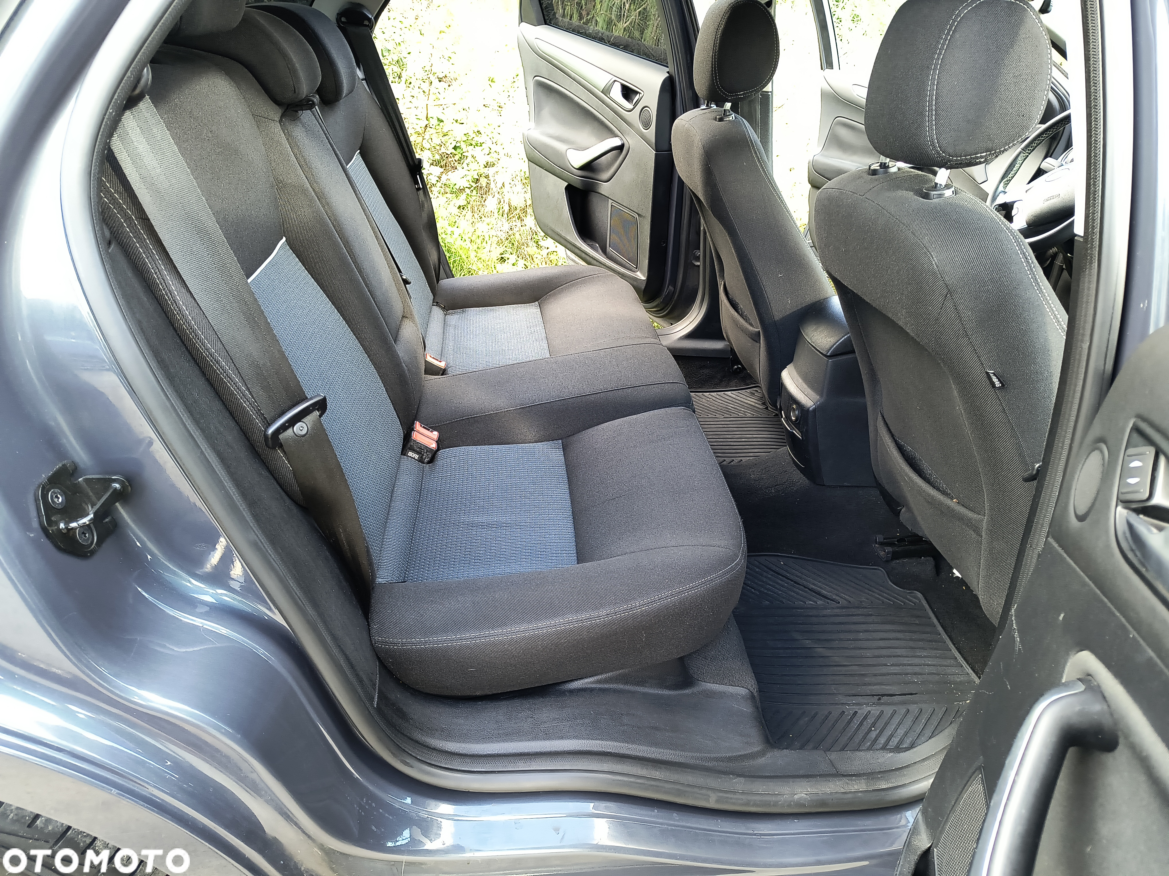 Ford Mondeo 2.0 TDCi Ghia - 10