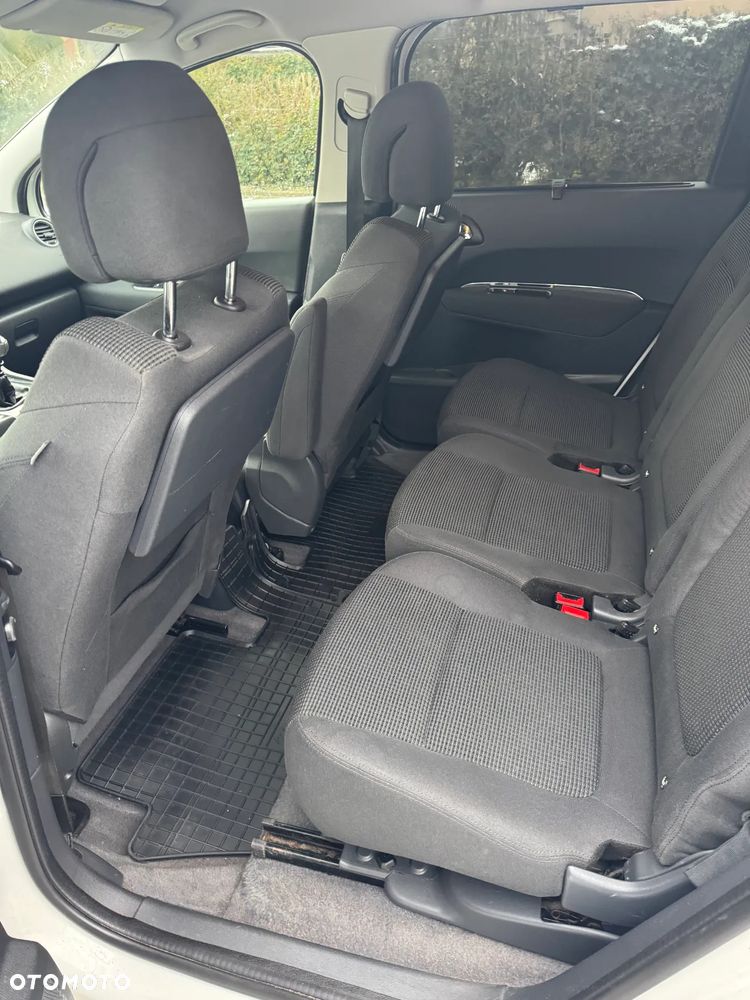 Peugeot 5008 HDI 150 Active - 9