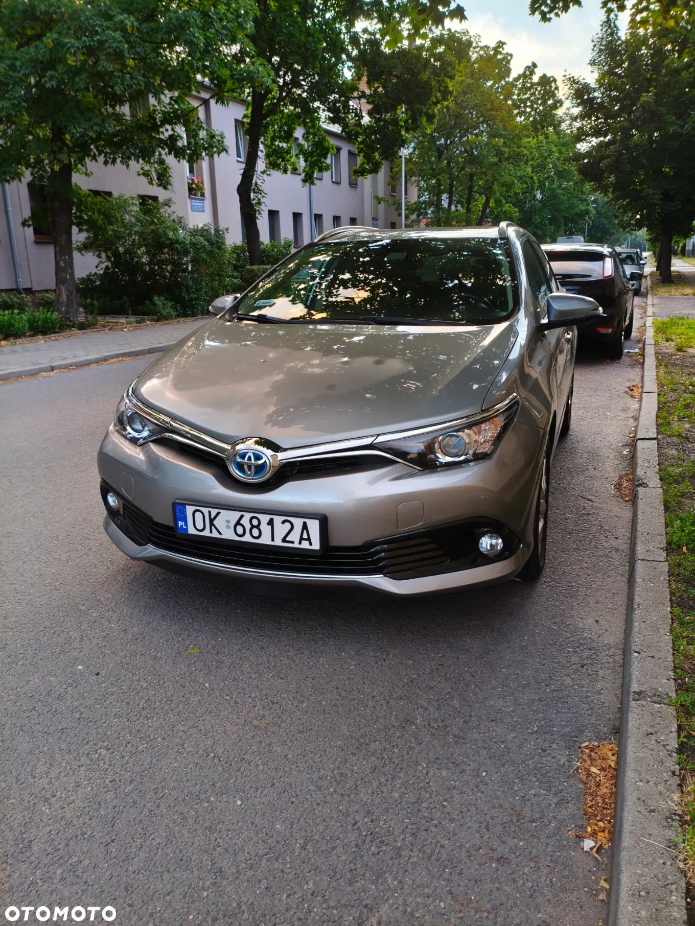 Toyota Auris 1.8 VVT-i Hybrid Automatik Touring Sports Edition - 1