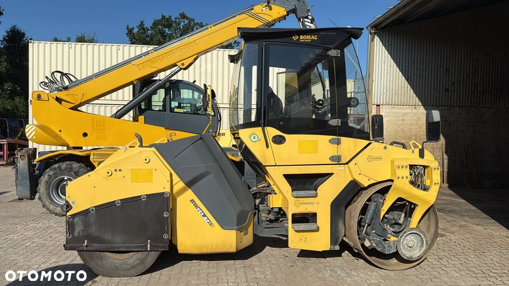 Bomag BW 151 AC-5   STAL GUMA - 2