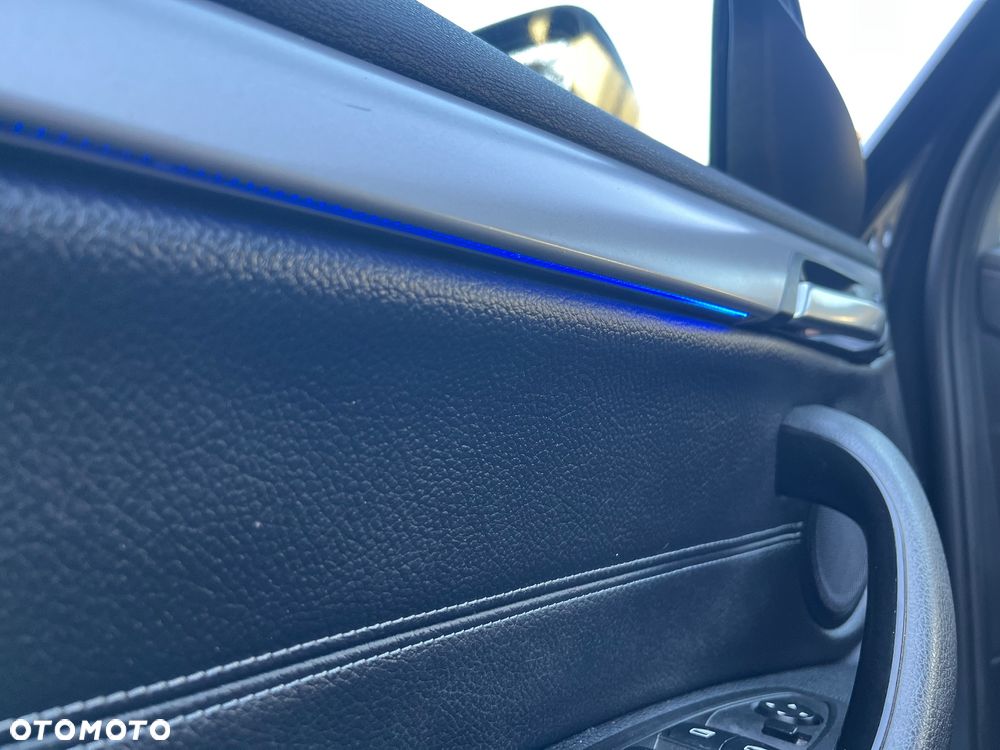 BMW X2 sDrive18d Advantage - 18