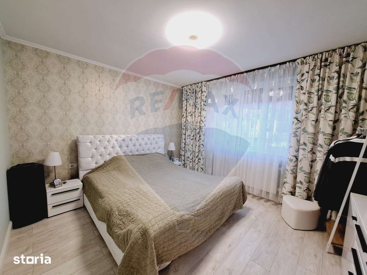 Casă / Vilă cu 5 camere de vânzare - Imagine principală: 4/16