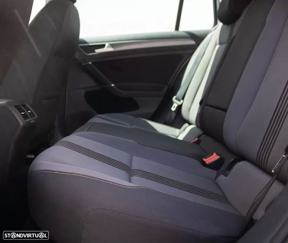 VW Golf Variant 1.6 TDi Highline - 13