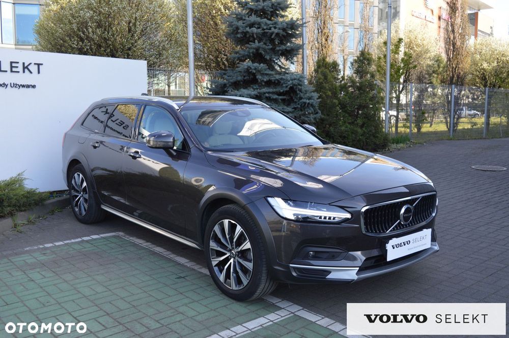 Volvo V90 Cross Country - 6