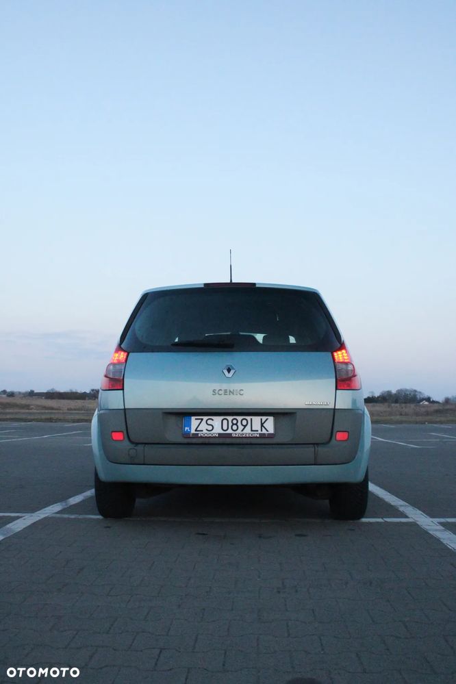 Renault Scenic 1.6 16V Confort Expression - 17