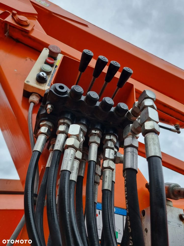 Nifty 170 HAC Zwyżka koszowa 17 metrów Podnośnik. jak Nowa z salonu 2016rok. PRĄD 230v. 4sekcje sterowania na dole Nowy model! Z komuny Norweskiej. Używana była 1 raz do roku. Serwisowana w DEKRA do końca  OKAZJA. Zwyżka Obrotowa. Poziomowanie kosza. Pełna Hydraulika. - 11