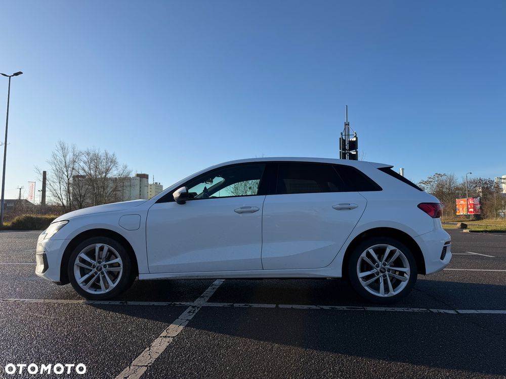Audi A3 Sportback - 2